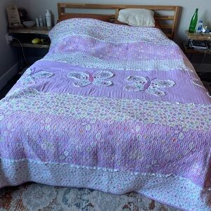 Cynthia rowley queen Lavender Butterfly Quilt